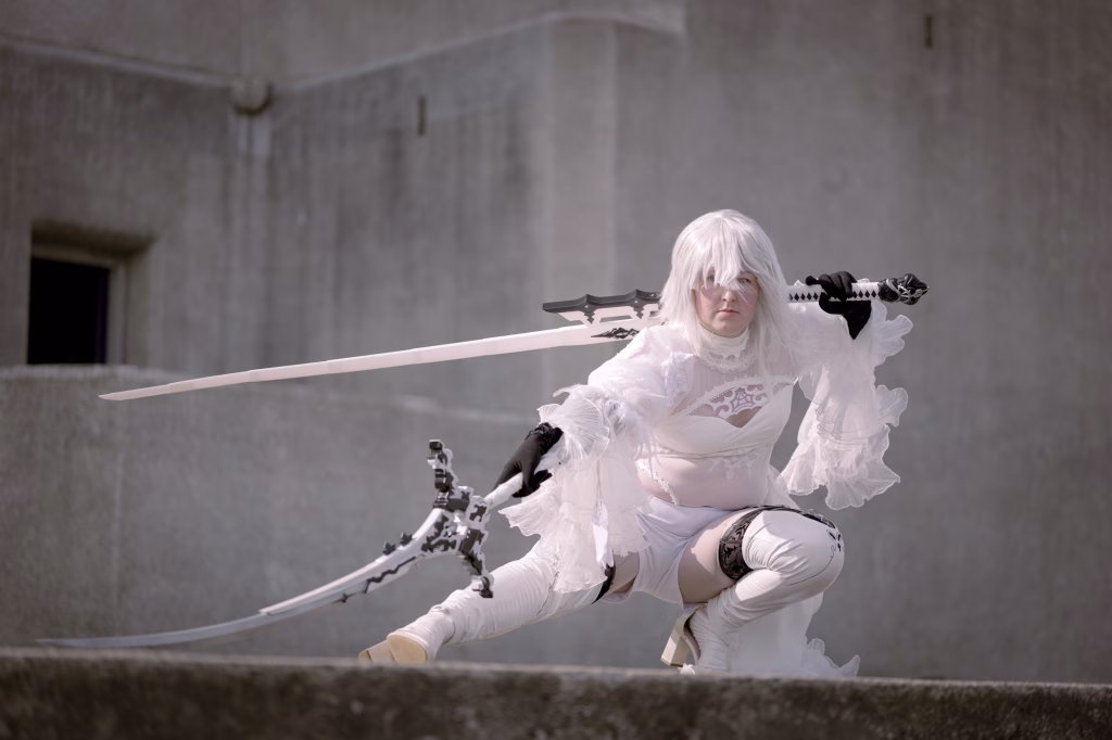 10H bride cosplay