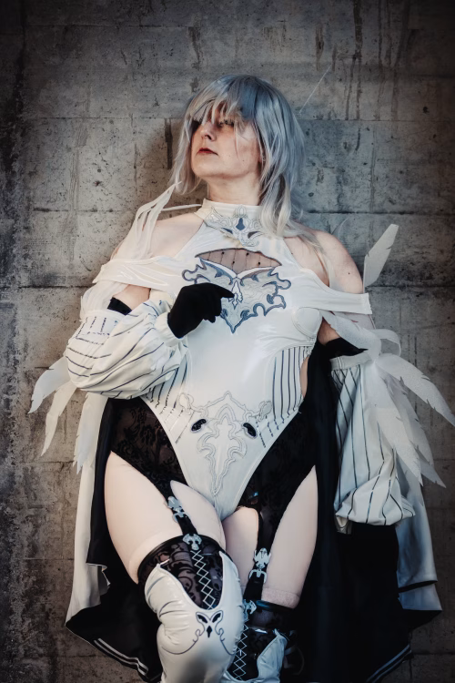 10H cosplay